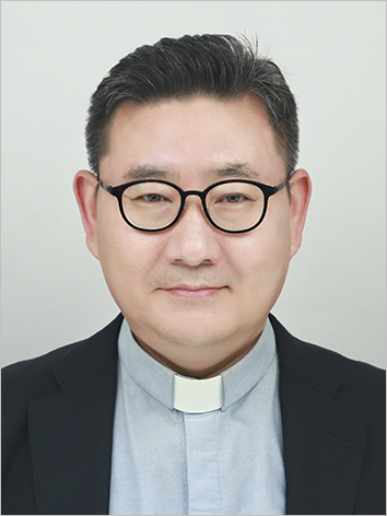 교목실장 노철래 신부